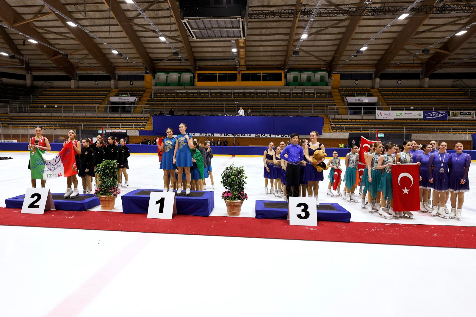 2025 02 08 Podest Neuchatel Trophy Basic Novice
