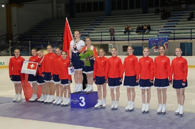 2025 02 Spring Cup Podest Iceflowers Adv. Novice 3. Rang